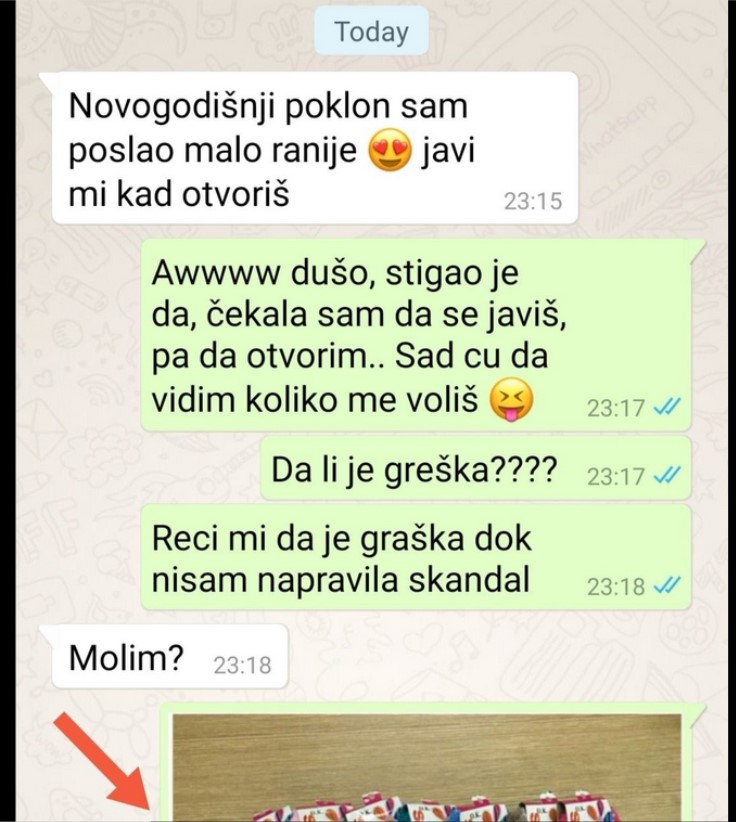 MOMAK MI JE POSLAO POKLON ZA NOVU GODINU: Kad sam otvorila paket i vidjela šta je kupio 5 minuta sam samo šutila, a onda sam ga NAZVALA I PREKINULA S NJIM – recite mi da li je ovo normalno?